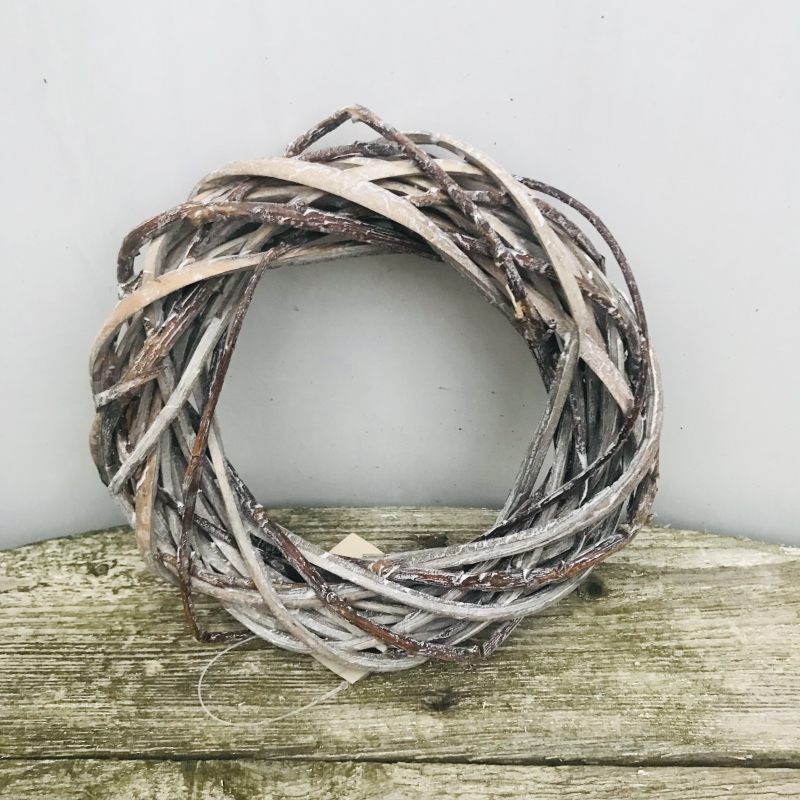 Prútený veniec 15/3cm