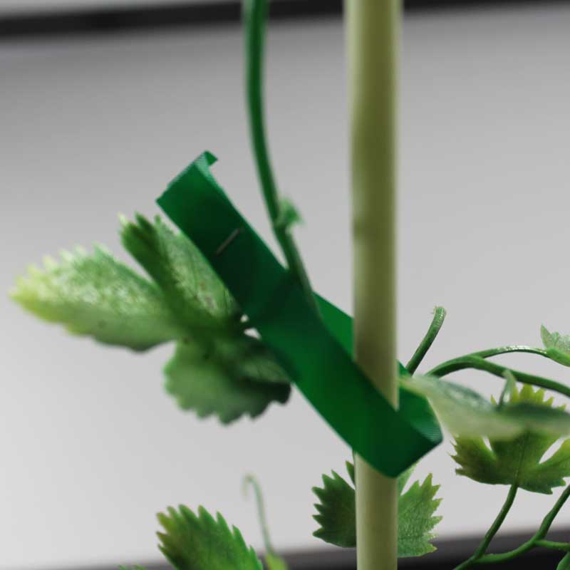 Spony na vyväzovacie kliešte