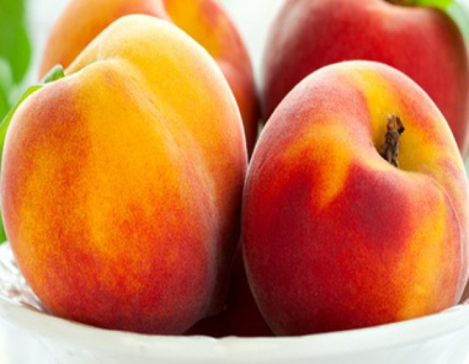 Broskyňa "Symphonie" poloskorá